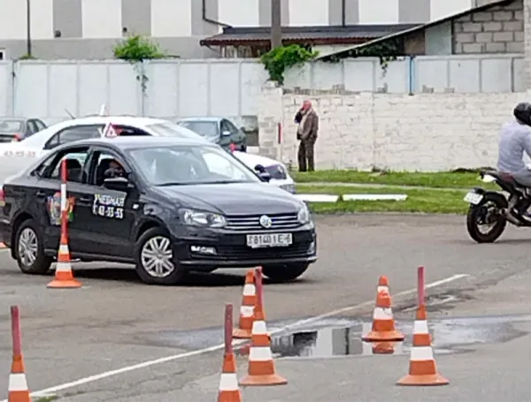До 70 часов увеличат практику вождения в белорусских автошколах