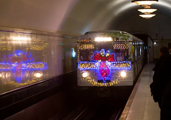 В новогоднюю ночь метро будет работать до 04.00