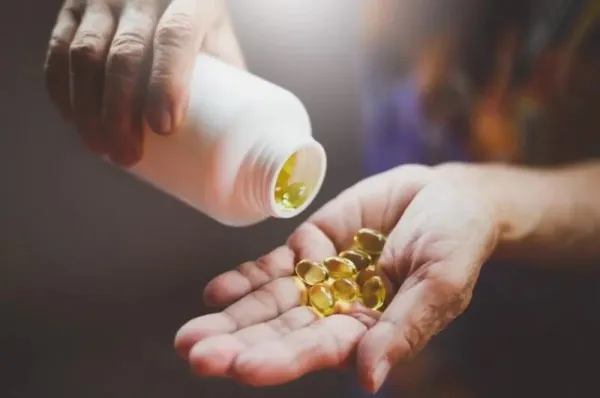 Минздрав Беларуси запретил три БАДа из России