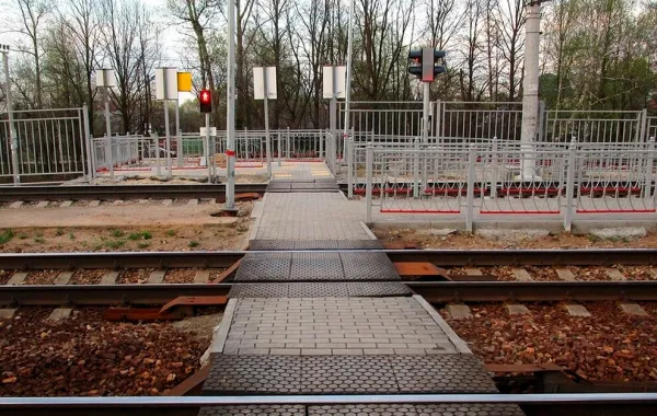 Правила поведения в опасных зонах возле железных дорог обновят в Беларуси