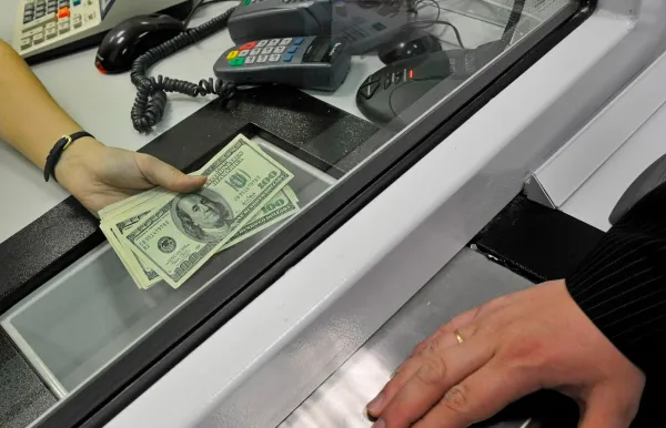 Правила выдачи физлицам подтверждений валютных операций изменены в Беларуси