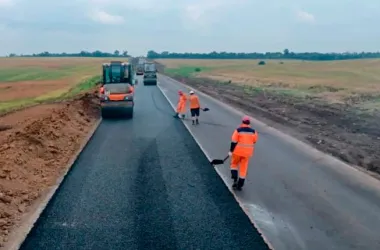 Более 25 тысяч квадратных метров дорог обновят в Беларуси за пятилетку