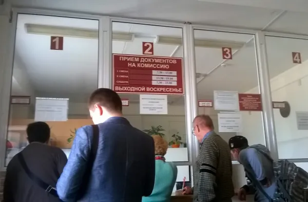 В Минске с середины октября расширят список поликлиник для прохождения водительской комиссии