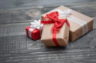 В Беларуси планируют снизить налогооблагаемый лимит для подарков