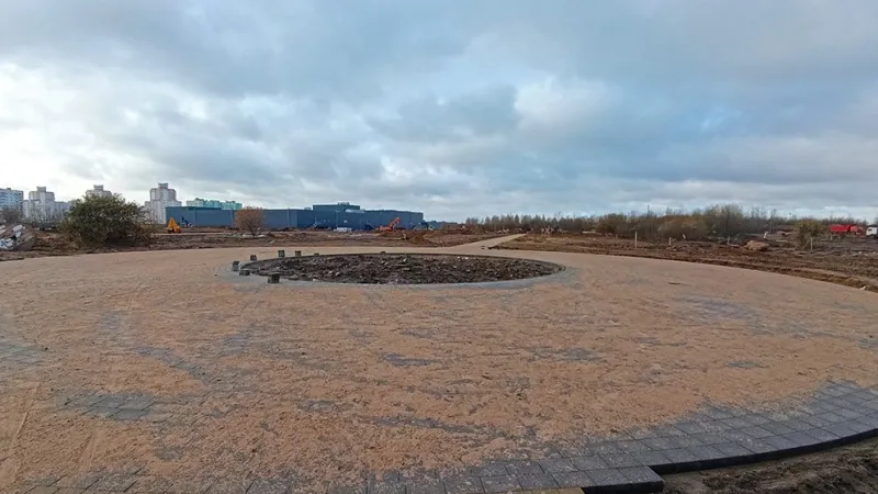 В Каменной Горке кипит работа над спортивным парком имени Уго Чавеса. Фото 3