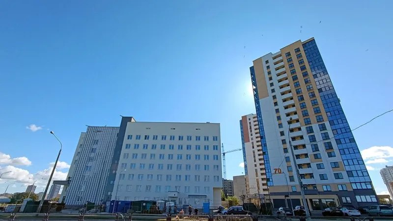 В столичной Лошице скоро откроется современная детская поликлиника с бассейном. Фото 8