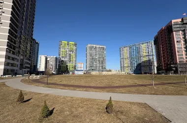 В «Минск-Мире» появится «геометричный» детский сад с бассейном