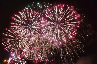 Праздничный салют украсит небо столицы 9 мая