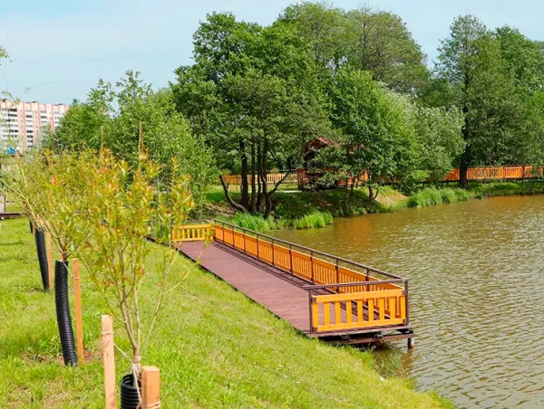 Экотропа и уголок для водоплавающих появились в Минском зоопарке