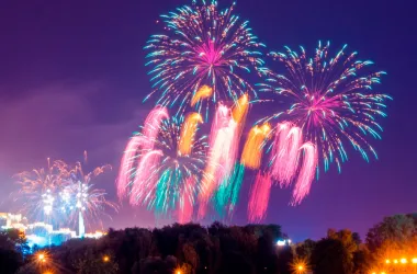 Праздничный салют прогремит в Минске в шести локациях