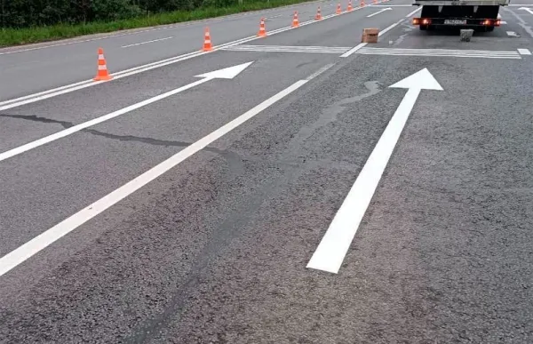 В Минске начали обновлять дорожную разметку