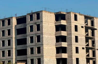 Что известно о перспективе недостроенной высотки в центре Минска