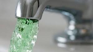 «Минскэнерго» объяснило причину зеленоватой воды в кранах