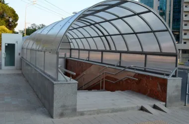 В Минске навесами защитят все открытые выходы из подземных переходов