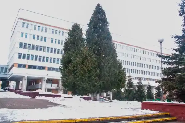 Утвержден график работы медучреждений в новогодние и рождественские праздники