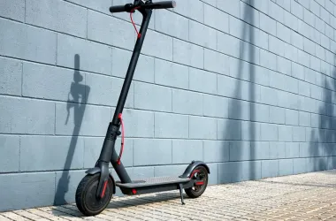 Сезон шеринговых электросамокатов начнется 15 марта в столице