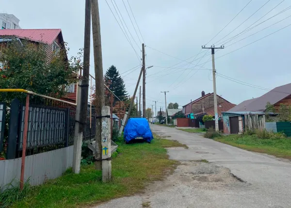 Частный сектор на улице Крайней пока сохранят, но потребуют с хозяев порядка
