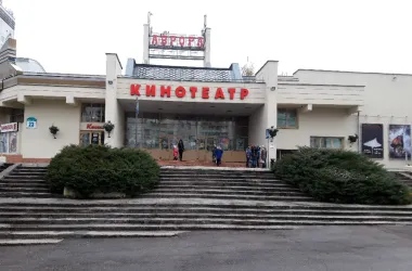 Кинотеатры «Аврора» и «Октябрь» планируют закрыть на реконструкцию