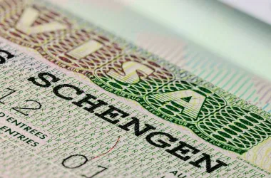 Получить «шенген» в туристическом сезоне - 2025 еще сложнее