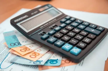 Порядок оплаты страховых взносов за 2024 год напоминает Минтруда