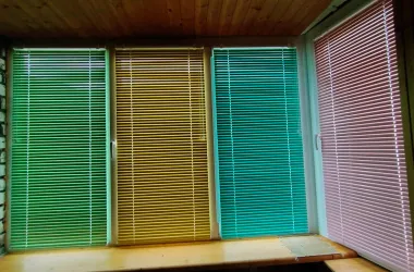 Какие варианты жалюзи самые практичные для офиса?