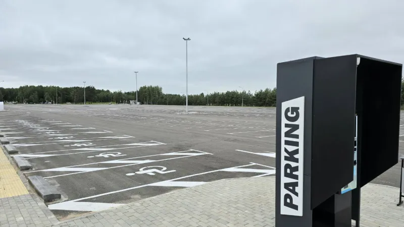 Парковка Р3 в аэропорту Минска вновь открыта после ремонта. Фото 2