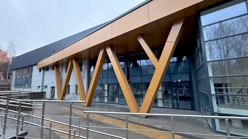 Строительство спорткомплекса БГТУ выходит на финишную прямую. Фото 1