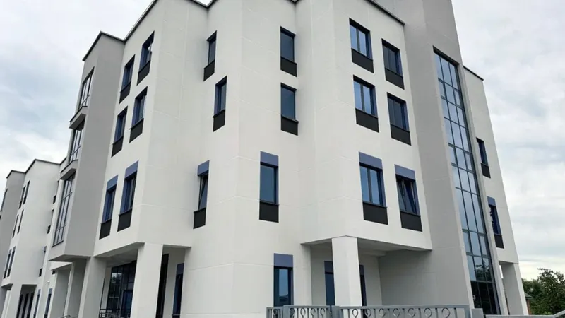 Долгострой на Маяковского превратился в современную клинику. Фото 2