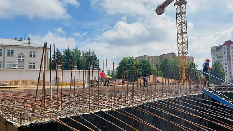 Детский сад с бассейном строят в Заводском районе. Фото 3