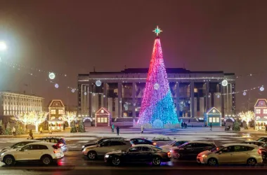 Новогодняя афиша Минска: праздничные мероприятия в каждом районе города