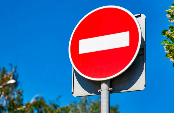 Часть проспекта Победителей временно перекроют 6 июня