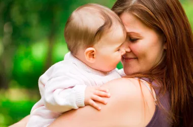 Пособия семьям, воспитывающим детей, вырастут с 1 мая