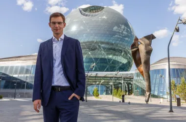 Тимур Турлов: «Деньги нужно вкладывать в ценные бумаги или открывать депозит»