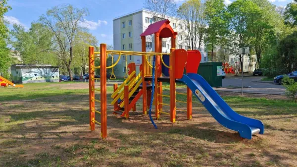 В 2026 году во дворах столицы обновят почти 2,8 тысяч игровых элементов