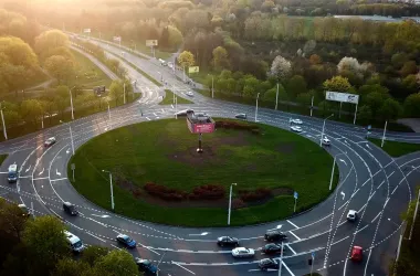 На площади Бангалор демонтируют круговое движение к концу года