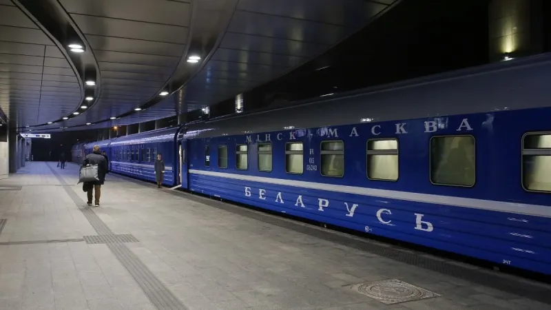 На маршруте Минск — Москва начал курсировать обновленный фирменный поезд БЖД. Фото 2