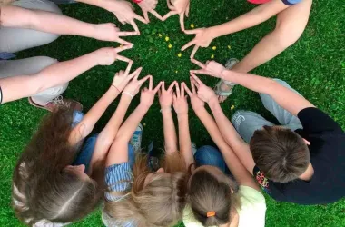 29 загородных детских лагерей будут работать летом