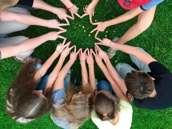 29 загородных детских лагерей будут работать летом