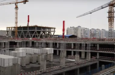 Самое высокое здание в Беларуси продолжает «набирать высоту»