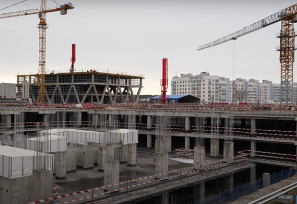 Самое высокое здание в Беларуси продолжает «набирать высоту»