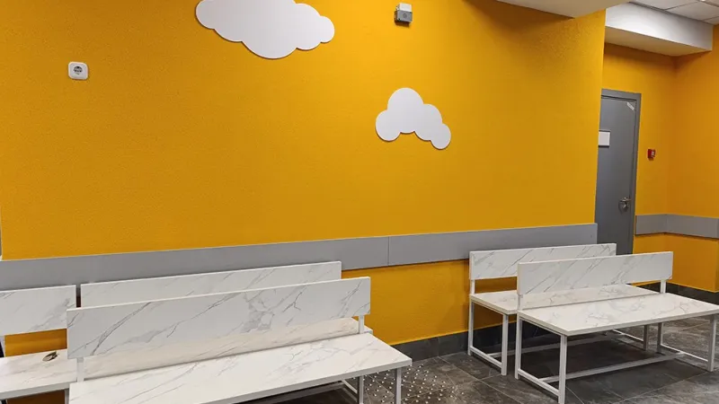 На Голубева открылась обновленная детская поликлиника с цветными этажами и бассейнами. Фото 4