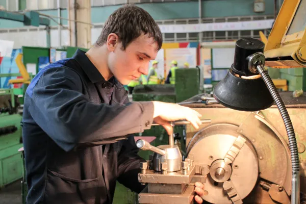 Более 60% минских вакансий составляют рабочие специальности