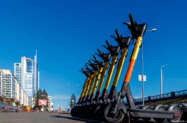 В столице заработал мобильный комплекс для контроля скорости самокатов