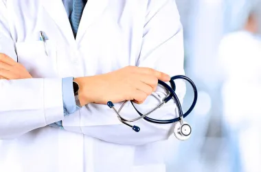 Минздрав утвердил график работы учреждений здравоохранения в мае