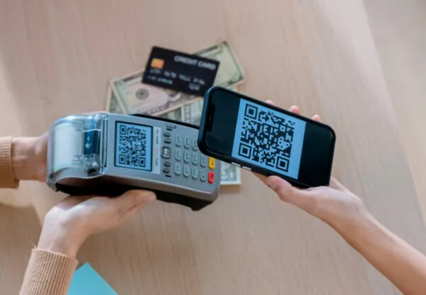 С 1 июля в Беларуси заработает оплата по QR-коду