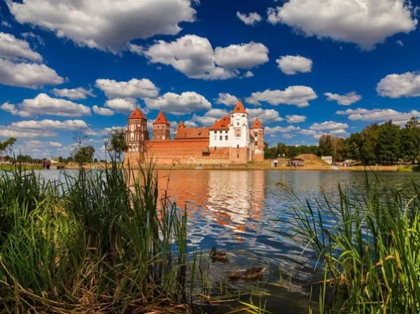 Беларусь привлекает иностранцев отдыхом, оздоровлением и шопингом