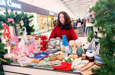 Столичная молодежь предлагает приобрести оригинальные подарки