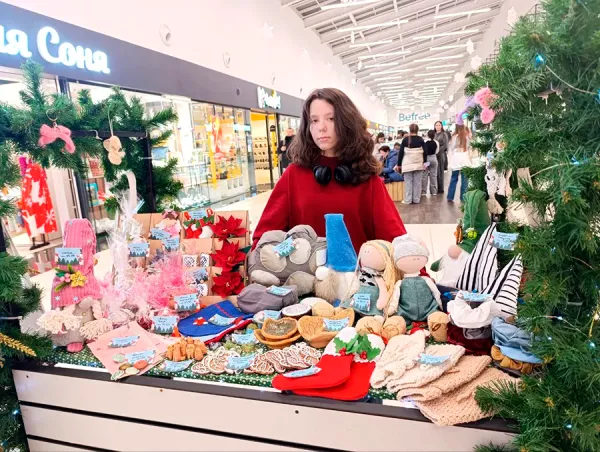 Столичная молодежь предлагает приобрести оригинальные подарки