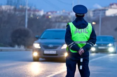 Столичная ГАИ усилила контроль за ПДД из-за сокращения светового дня