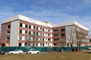 Фасадные и внутренние работы начаты в детской поликлинике №15